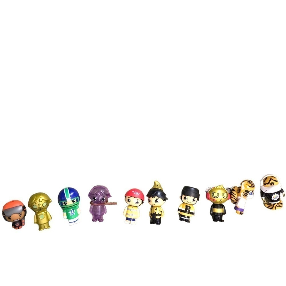 3/$15 Ryan’s world 10 pc toy figures